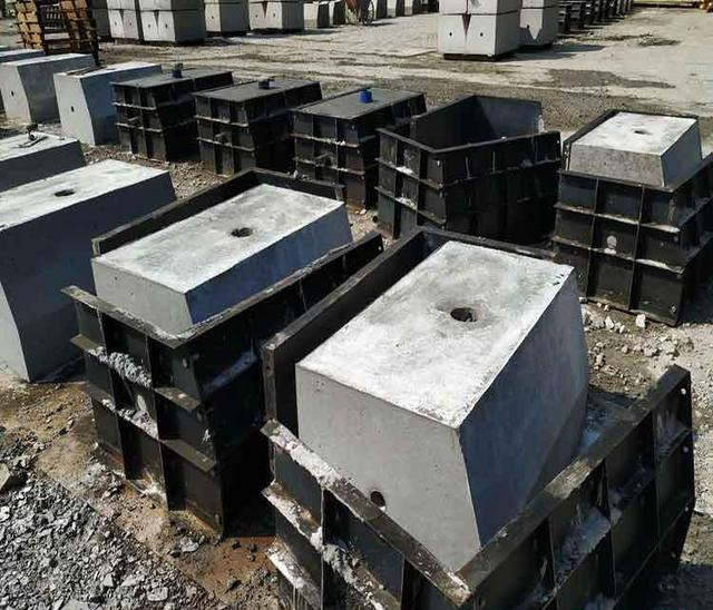 无证驾驶危害大违法上路“驶”不得！
